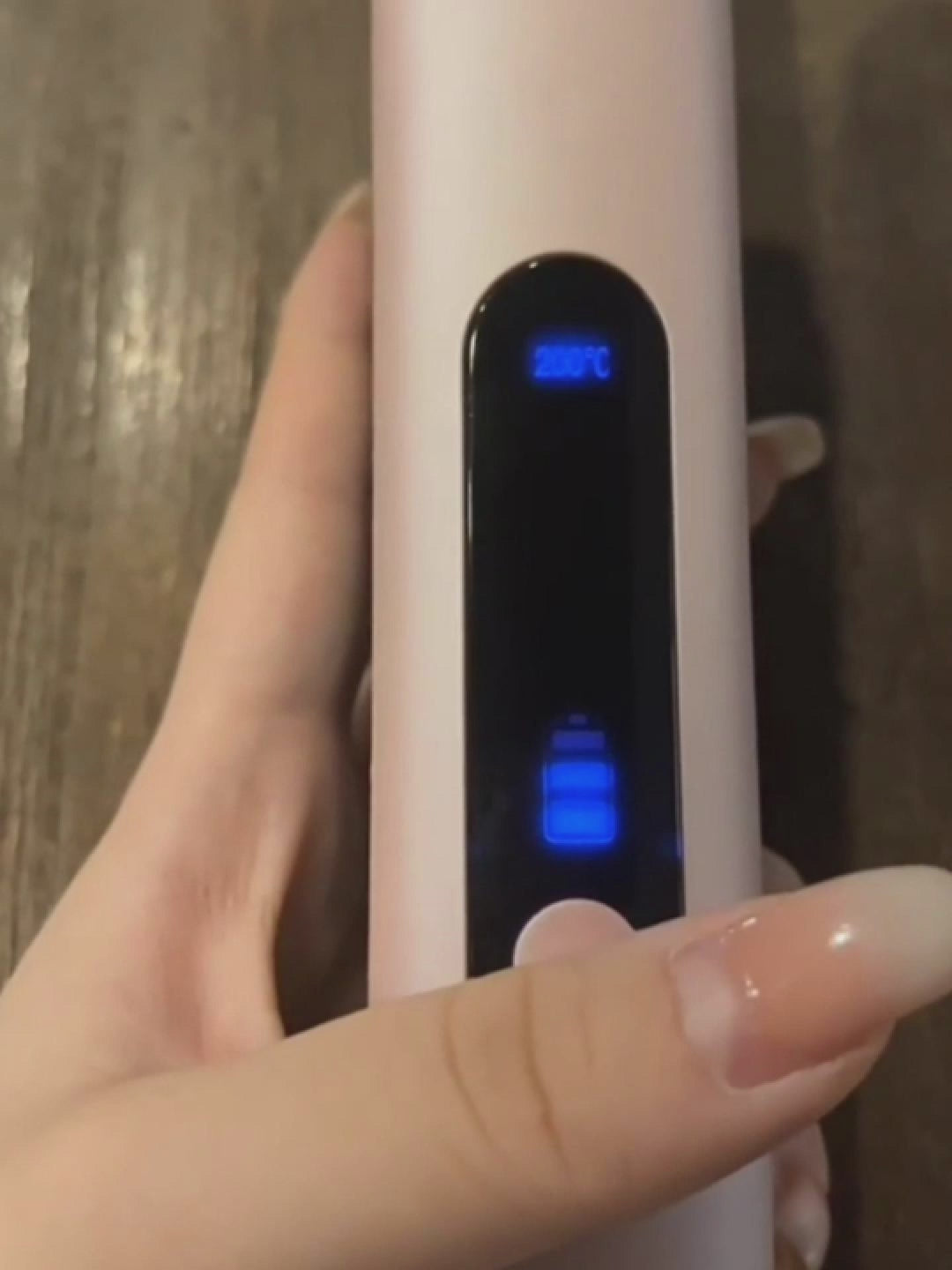 Charger la vidéo : vidéo de l&#39;utilisation du lisseur température recharge